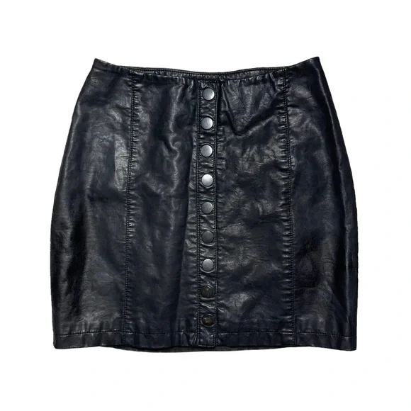 Free People Black Vegan Faux Leather "Oh Snap" Leather Mini Skirt - Size 0 - Picture 2 of 12